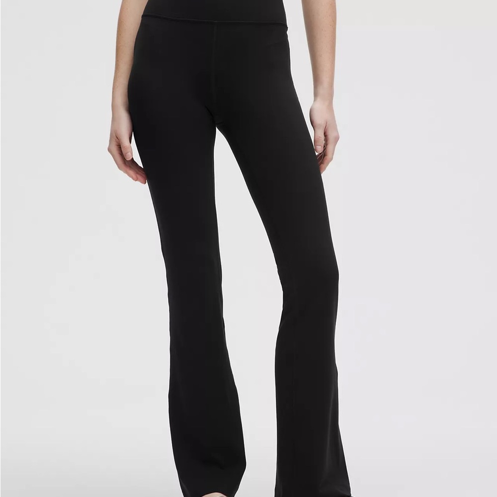 Lululemon Groove Nulu Super High Rise Flared Black Pant Regular 4